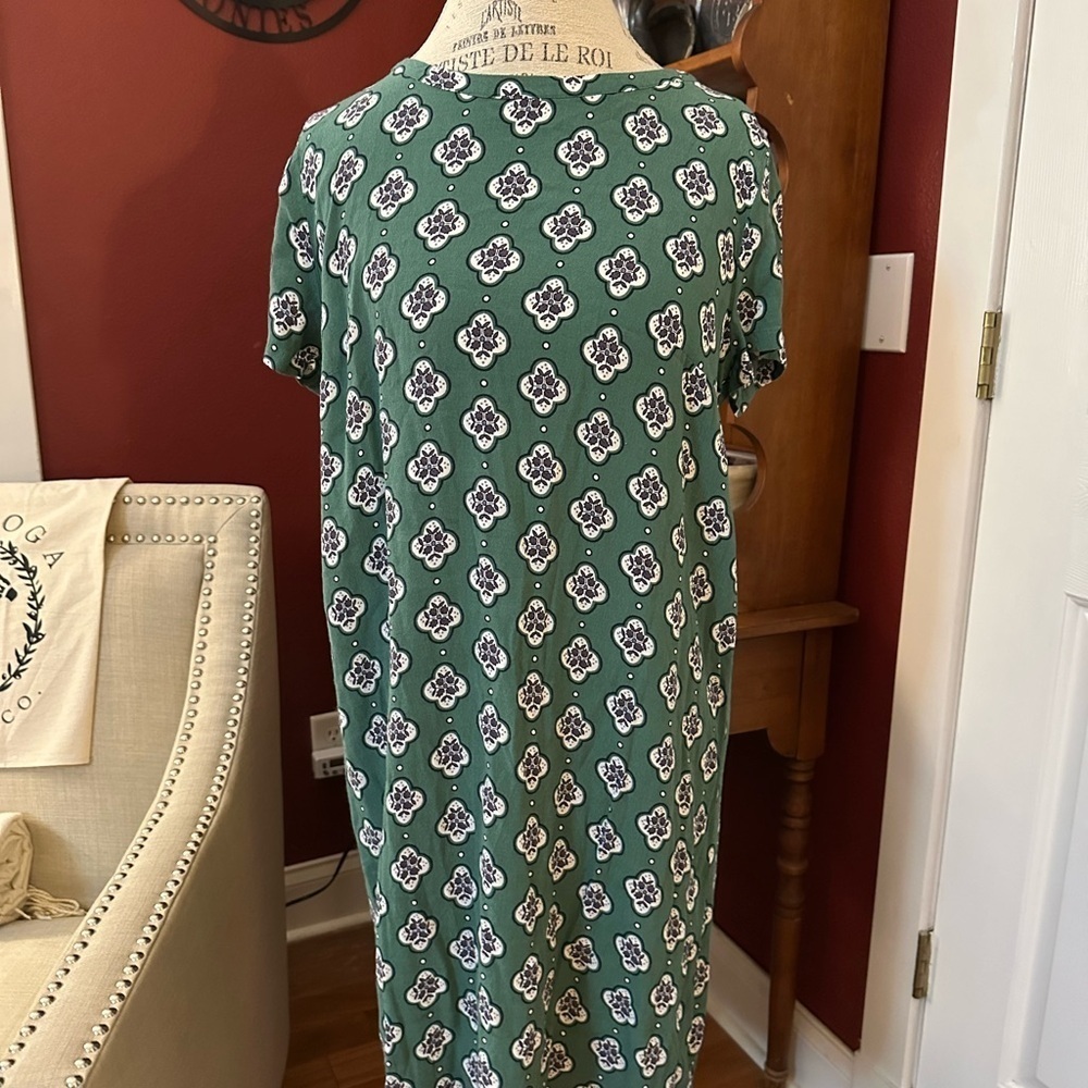 LOFT Green and White Midi Dress Casual Crew Neck Short Sleeve